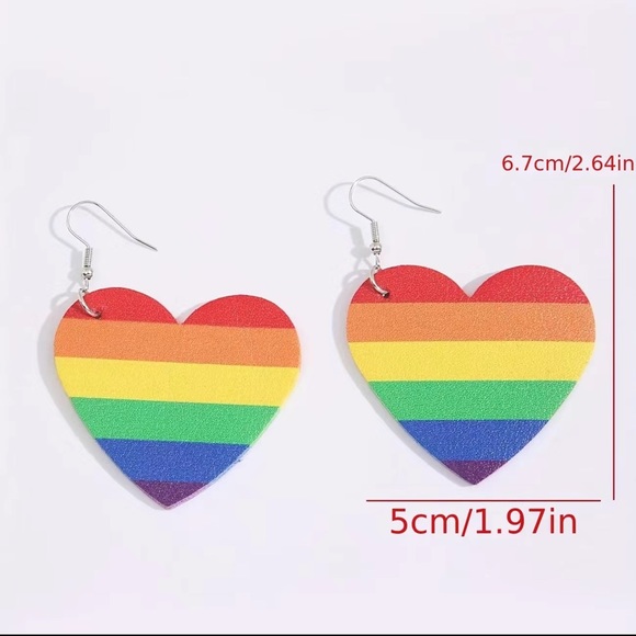 NWT Rainbow Color Heart Shape Retro Dangle Earrings
PU Leather Light Weight - Picture 4 of 4